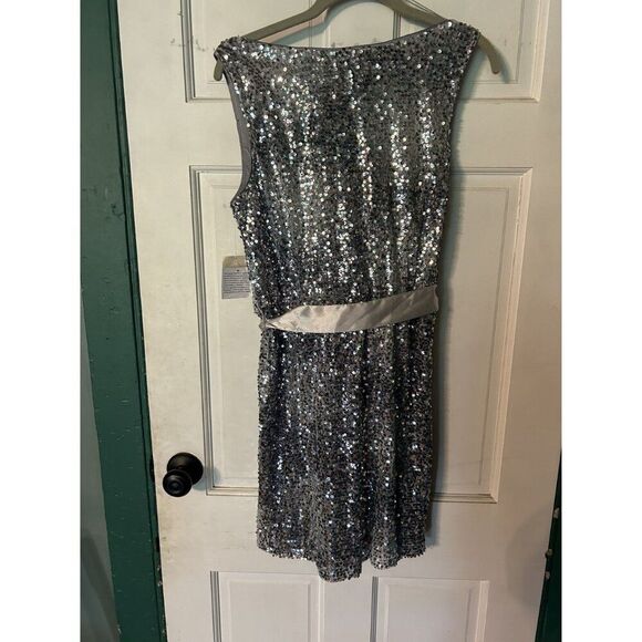 Aidan Mattox Women's Sequin Cowl Neck Dress W/ Satin Belt Size 12 Silver New Wit - Picture 5 of 6
